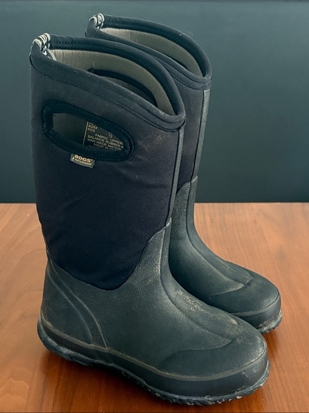 Bogs classic high winter boots, size 13, black